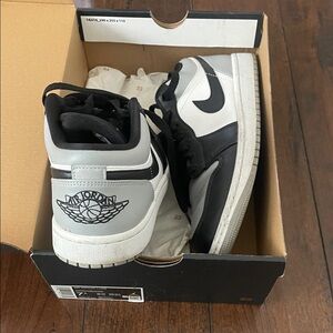 Nike Air Jordan Men's Black and White Sneakers